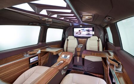 KLASSEN VIP VAN MVD 9027