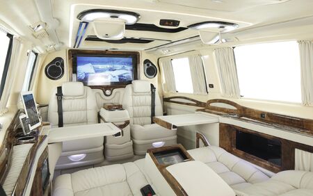 KLASSEN VIP VAN MVD 9004