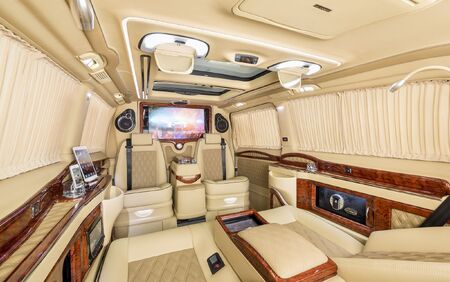 KLASSEN Luxury Van MVD 3006
