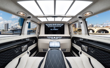Klassen Mercedes-Benz V-Class V300 Luxury VIP Business Van -2024 MVV_1682