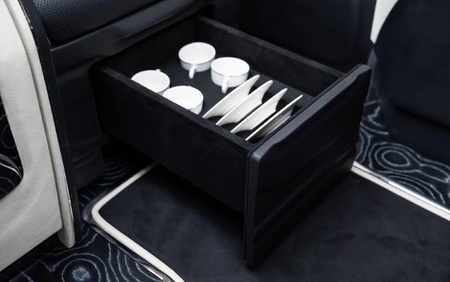 KLASSEN Mercedes-Benz V-Class V300 AMG Luxury VIP First Class Van MVE_1676