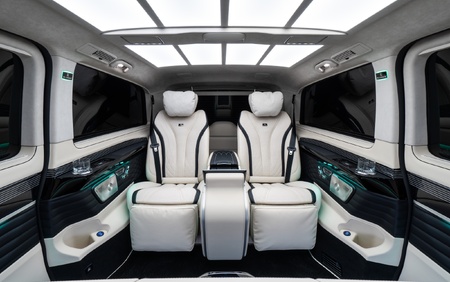 KLASSEN Mercedes-Benz V-CLASS V300 AMG LUXURY VIP BUSINESS VAN - 2024 MVV_2_1714_EN