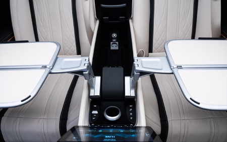 KLASSEN Mercedes Benz V-Class V300 AMG Luxury VIP Lounge MVV_3_1716_EN