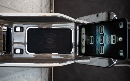 KLASSEN Mercedes-Benz V-Class V300 Luxury VIP First Class Van MVE_1648