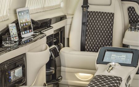 KLASSEN VIP VAN MVD 9015