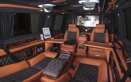 KLASSEN VIP VAN MVD 9009