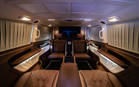 KLASSEN Luxury Van MVA_1412
