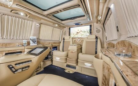 KLASSEN VIP VAN MVD 9020