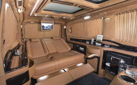 KLASSEN VIP VAN MVD 9017