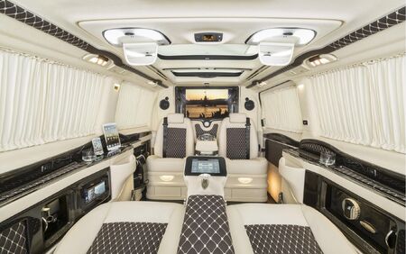 KLASSEN VIP VAN MVD 9015