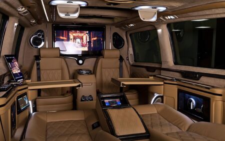 KLASSEN VIP VAN MVD 9006