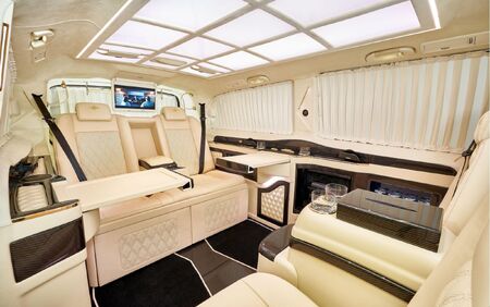 KLASSEN VIP VAN MVD 9050