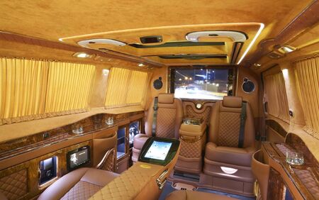 KLASSEN VIP VAN MVD_1304