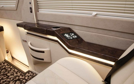 KLASSEN VIP VAN MSE 9003