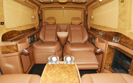 KLASSEN VIP VAN MVD_1304