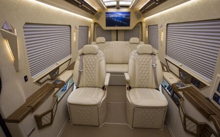 KLASSEN VIP VAN MSE 9008