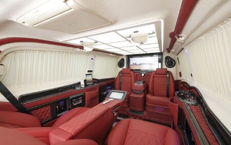 KLASSEN VIP VAN MVD 9016