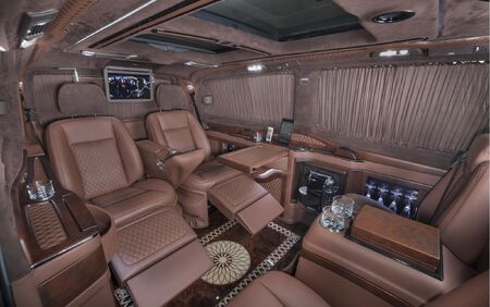 KLASSEN VIP VAN MVD 9019