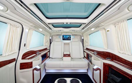 KLASSEN VIP VAN MVD_1303