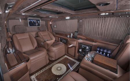 KLASSEN VIP VAN MVD 9019