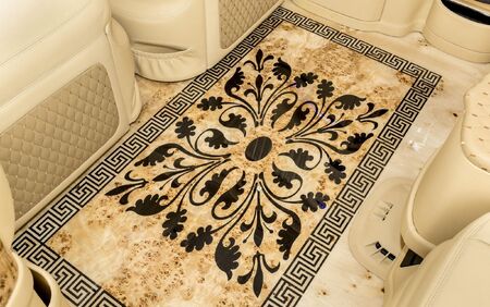 KLASSEN VIP VAN MVD 9013