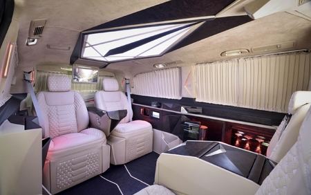 KLASSEN VIP VAN MVD 9040