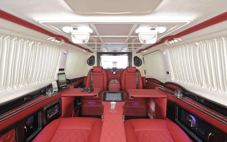 KLASSEN VIP VAN MVD 9016