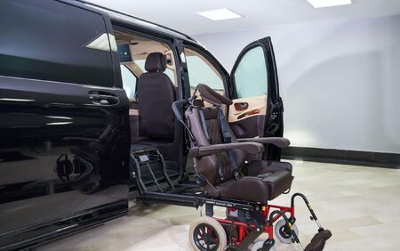 KLASSEN VIP VAN MVD 9056