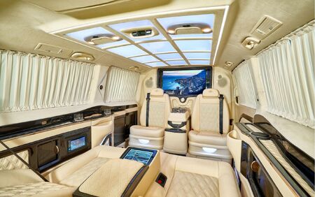 KLASSEN VIP VAN MVD 9050