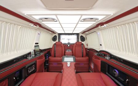 KLASSEN VIP VAN MVD 9016