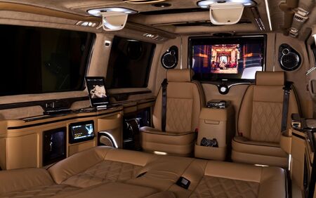 KLASSEN VIP VAN MVD 9006