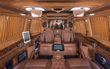 KLASSEN LUXURY VAN MVD_1267