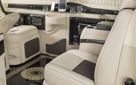 KLASSEN VIP VAN MVD 9015