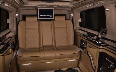 KLASSEN VIP VAN MVD 9006