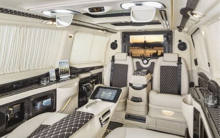 KLASSEN VIP VAN MVD 9015