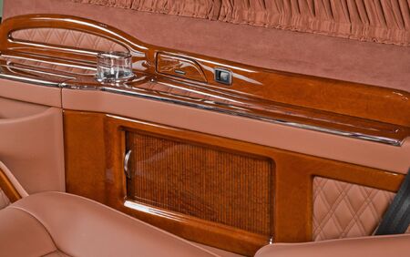 KLASSEN VIP VAN MVD 9003