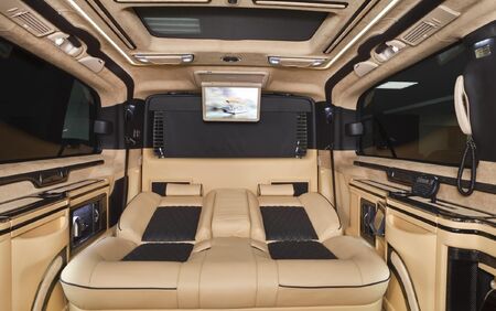 KLASSEN VIP VAN MVD 9007