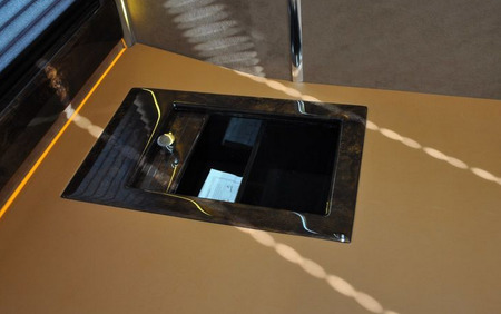 KLASSEN VIP VAN MSE 9004