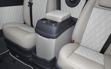 KLASSEN VIP VAN MVD 9005