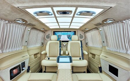 KLASSEN VIP VAN MVD_1311