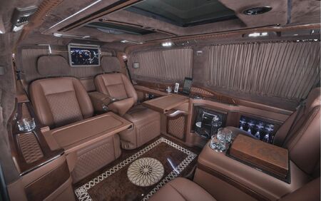 KLASSEN VIP VAN MVD 9019