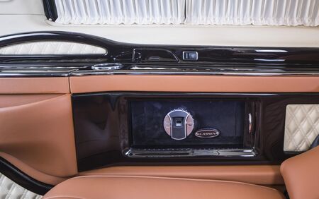 KLASSEN LUXURY VAN MVD_1287