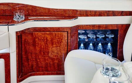 KLASSEN VIP VAN MVD_1303