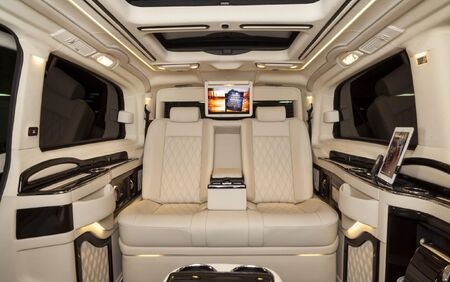 KLASSEN VIP VAN MVD 9001