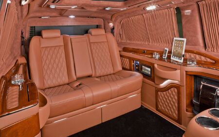 KLASSEN VIP VAN MVD 9003