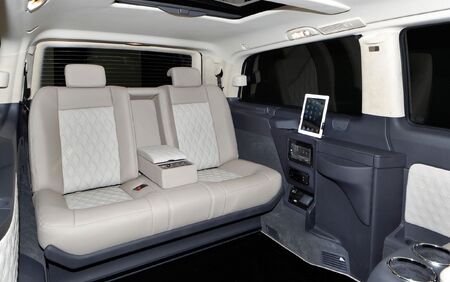 KLASSEN VIP VAN MVD 9005