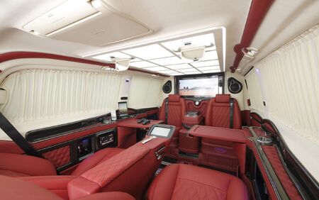 KLASSEN VIP VAN MVD 9016