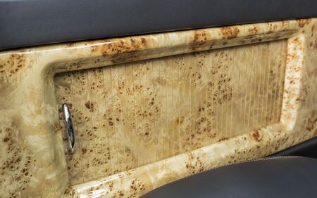 KLASSEN VIP VAN MVD 9011