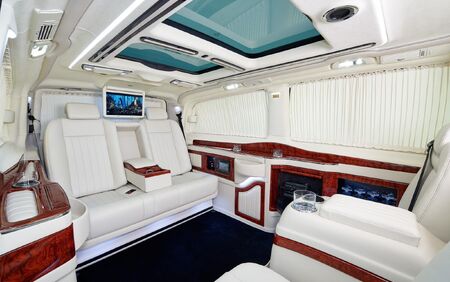 KLASSEN VIP VAN MVD_1303