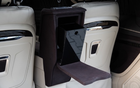 KLASSEN Mercedes-Benz V-Class V300 Luxury VIP First Class Van MVE_1685
